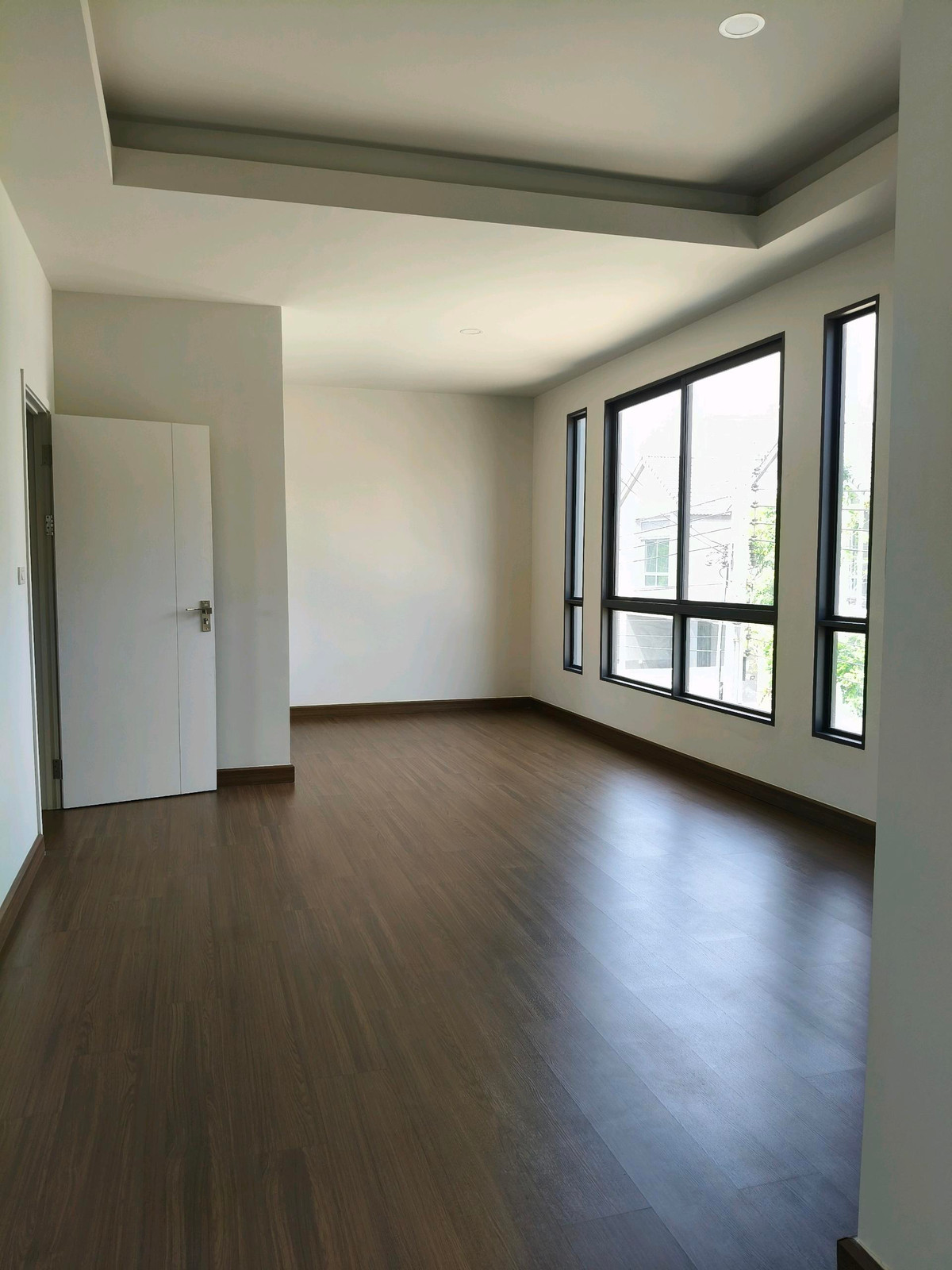 For SaleSamut Prakan,Samrong : Semi-detached house, detached house, King Kaew location, near Airport Link Lat Krabang.