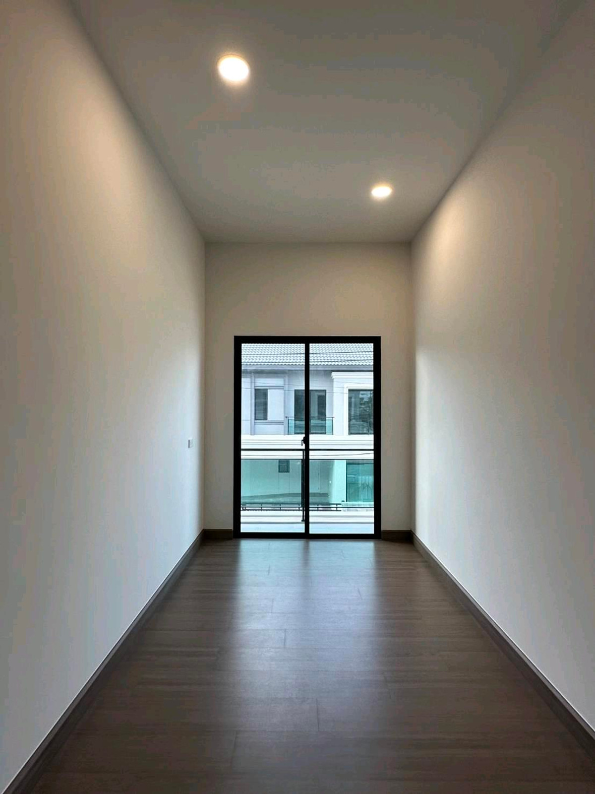 For SaleHouseBangna, Bearing, Lasalle : Single house for sale, corner plot, Soi Sriwaree, Long Yai, good price.