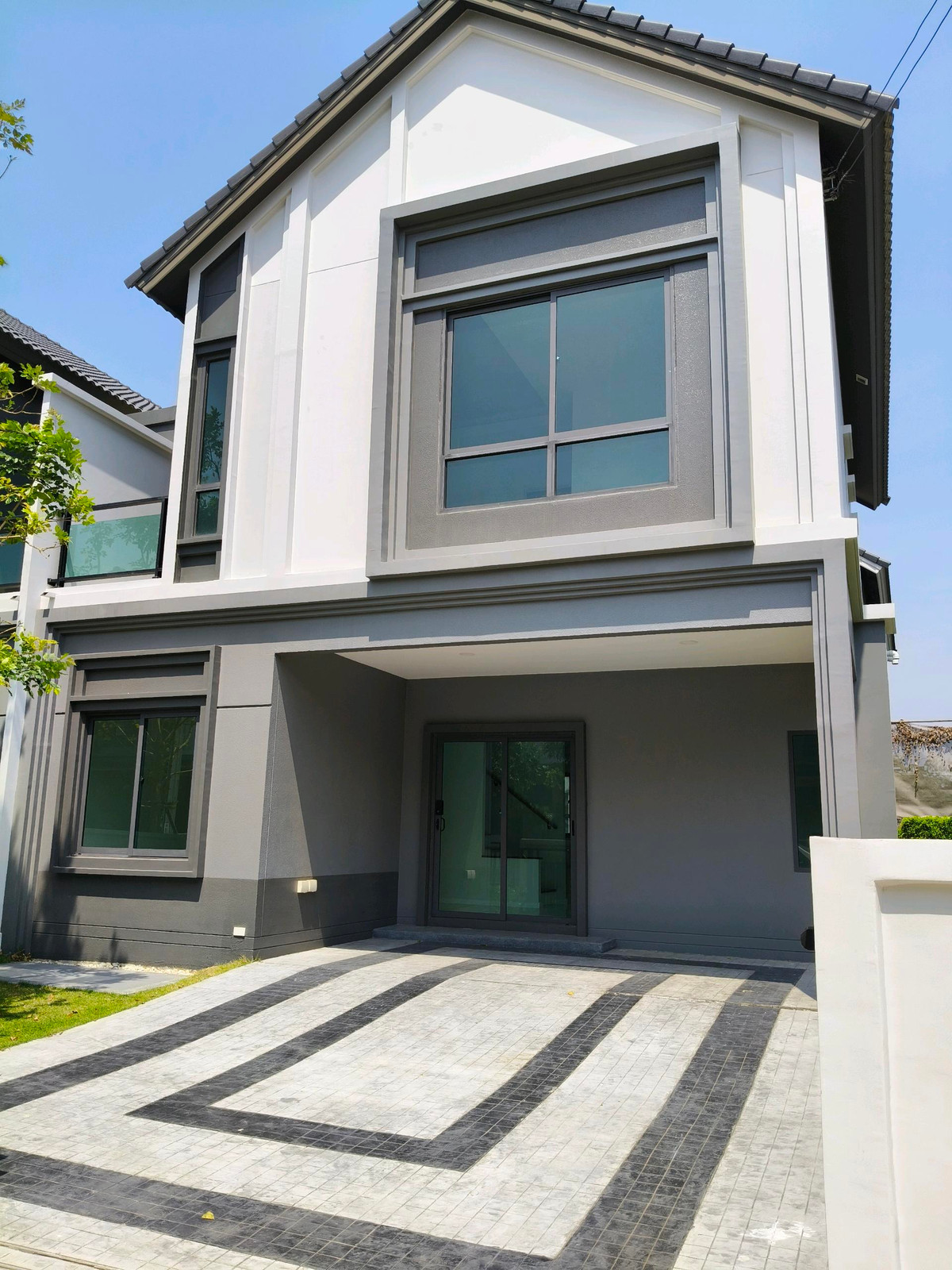 ขายสมุทรปราการ สำโรง : บ้านแฝดอารมณ์บ้านเดี่ยวทำเลกิ่งแก้วใกล้แอร์พอร์ตลิงค์ลาดกระบัง