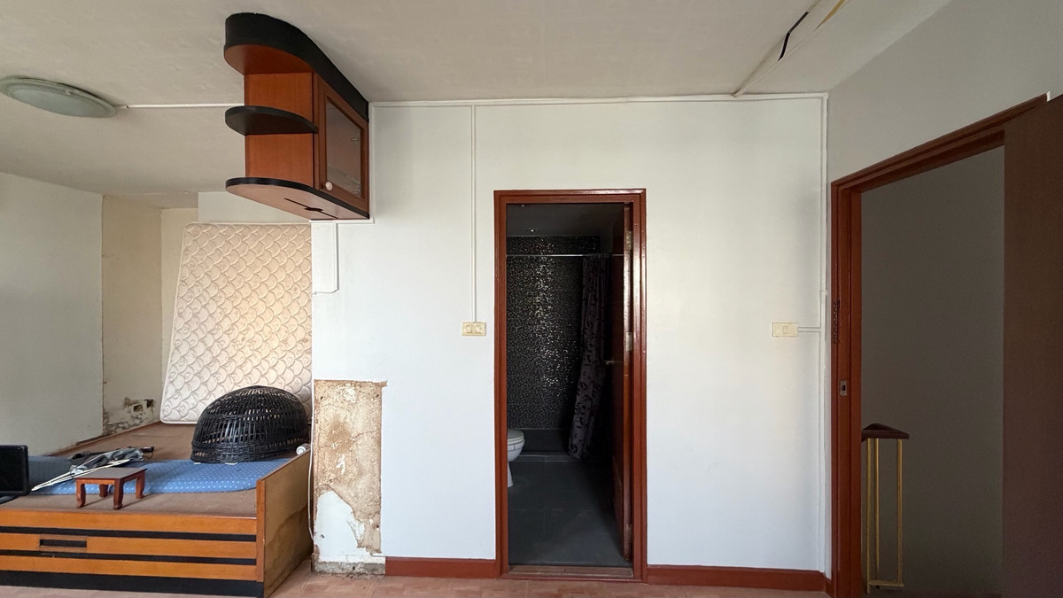 ขายคอนโดพระราม 3 สาธุประดิษฐ์ : SV City พระราม 3 อาคาร 7 ชั้น 26–27 ห้องสูง โปร่ง โล่ง ลมดี หันทิศตะวันออก รับแดดเช้าอ่อน ๆ ไม่ร้อนบ่าย พื้นที่ใช้สอย 179.64 ตร.ม.