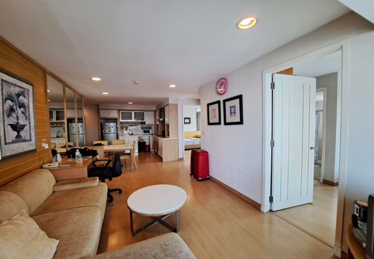 ขายคอนโดสาทร นราธิวาส : ขายคอนโด เดอะ แบงค็อก นราธิวาส เนื้อที่ 75.56 ตร.ม. ห้องมุม 2 นอน 2 น้ำ ราคาต่อรองได้