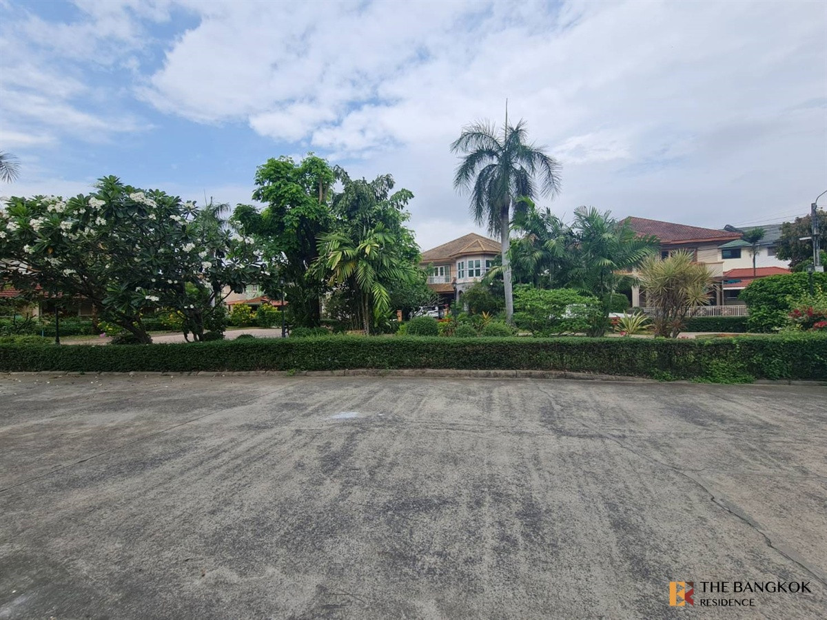 ให้เช่าบ้านเกษตร นวมินทร์ ลาดปลาเค้า : 🎯 ดีลคุ้ม! Chuan Chuen Ladprao 🏡 บ้านเดี่ยวตกแต่งใหม่ พร้อมอยู่ เฟอร์ครบ