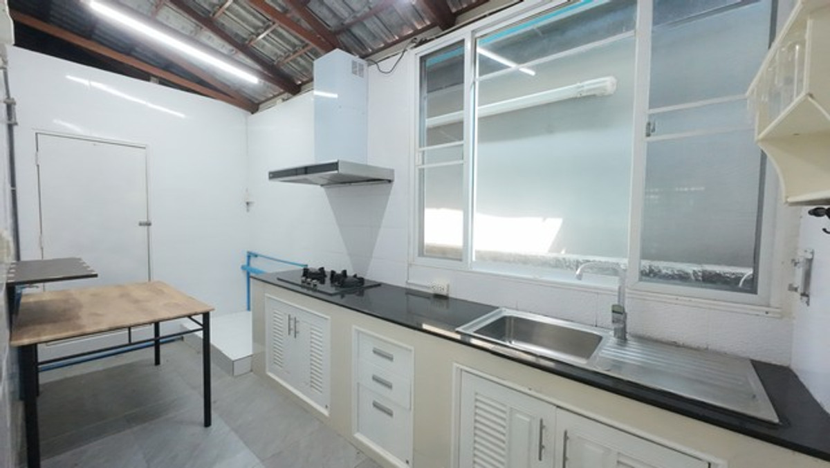 For RentHouseChaengwatana, Muangthong : The Plant Chaengwattana, house ready to move in, fully furnished, big house, suitable for a large family comfortably.