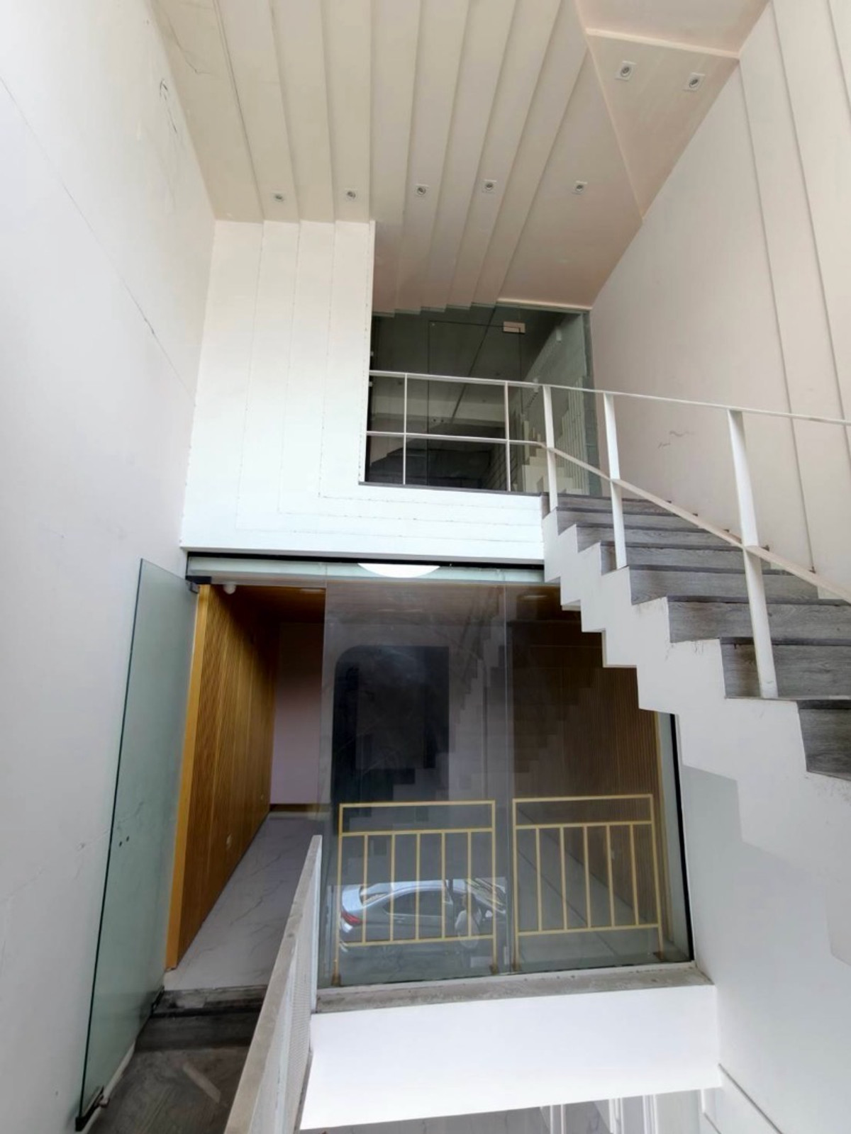 ให้เช่าสำนักงานสุขุมวิท อโศก ทองหล่อ : ให้เช่าอาคารพาณิชย์ ทองหล่อ พื้นที่ใช้สอย 250 ตร.ม ทำเลศักยภาพ ใกล้ BTS ทองหล่อ เหมาะทำธุรกิจหรือสำนักงาน
