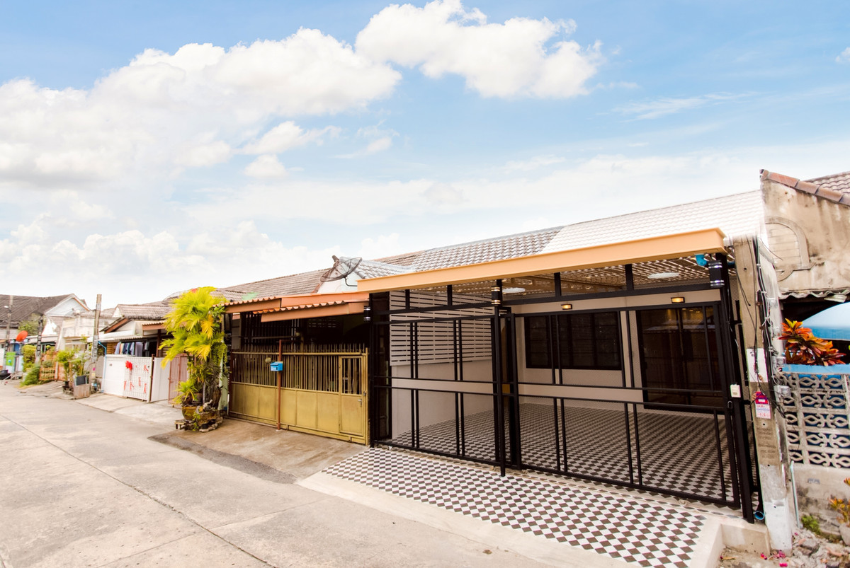 ขายทาวน์โฮมเกษตร นวมินทร์ ลาดปลาเค้า : CB105♚ทาวน์เฮ้าส์ 2 ห้องนอน ขาย⚝นวมินทร์♜ใกล้ เซ็นทรัล อีสต์วิลล์∞065-9423251,099-5919653▚Line@newnormal