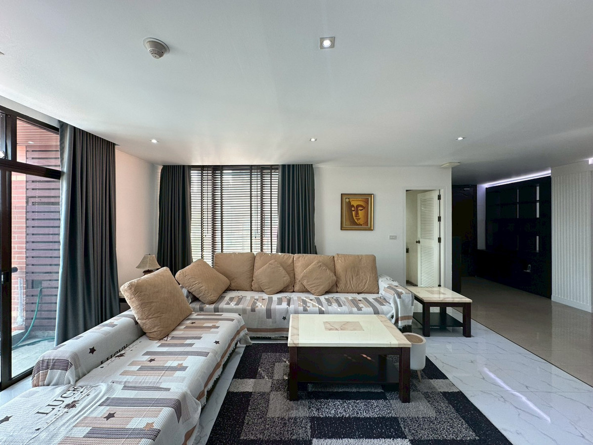 For RentCondoOnnut, Udomsuk : Condo for rent, Baan Ananda, Sukhumvit-Ekkamai area, 2 bedrooms, 152 sq m, near BTS Ekkamai-Thonglor.