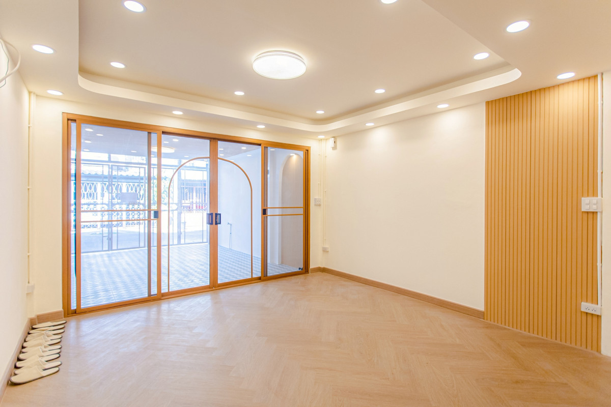 ขายทาวน์โฮมโชคชัย4 ลาดพร้าว71 : CB104♛♚ทาวน์เฮ้าส์ 2 ห้องนอน ขาย⚝ลาดพร้าว 63♜BTS ลาดพร้าว 71∞065-9423251,099-5919653▚Line@newnormal