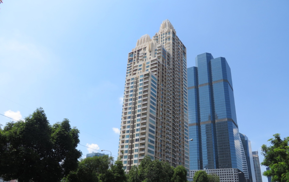 For RentCondoSathorn, Narathiwat : ✨ For Rent : The Empire Place Condo ✨ 💰 Only 100,000 thb/month