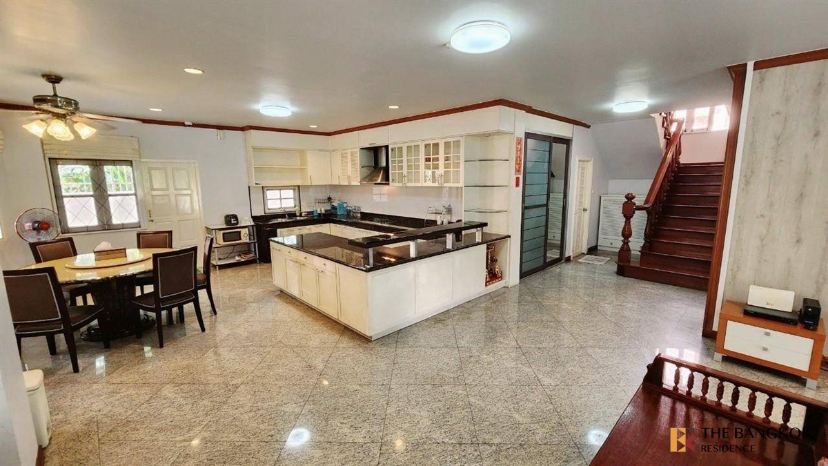 ให้เช่าบ้านเกษตร นวมินทร์ ลาดปลาเค้า : 🎯 ดีลคุ้ม! Chuan Chuen Ladprao 🏡 บ้านเดี่ยวตกแต่งใหม่ พร้อมอยู่ เฟอร์ครบ