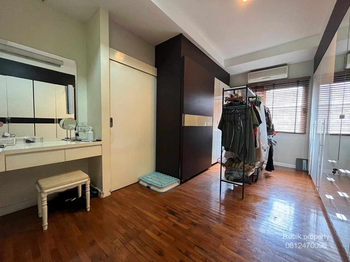 ขายทาวน์โฮมรัชดา ห้วยขวาง : 🏡 ขายทาวน์โฮม บ้านกลางเมือง 2 – รัชดา ประชาอุทิศ (เหม่งจ๋าย) RB1722 ทำเลดีมาก หน้าหมู่บ้าน เดินทางสะดวก ใกล้สิ่งอำนวยความสะดวกครบครัน