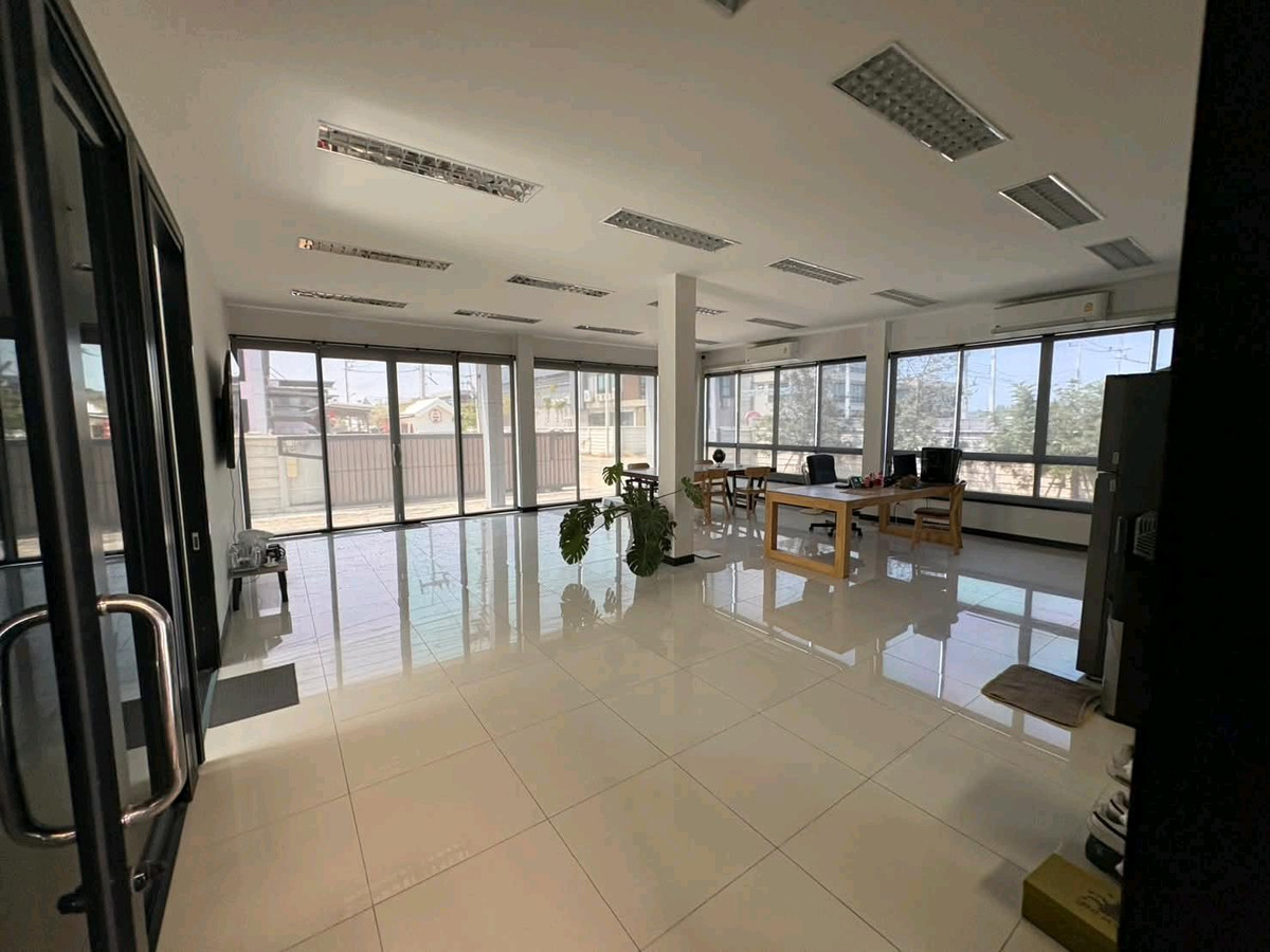 ให้เช่าโรงงานนครปฐม : 🏭 ขาย / ให้เช่า โรงงานพร้อมออฟฟิศ Modern บางเลน – นราภิรมย์ นครปฐม 1 ไร่ 1 งาน 81 ตร.วา
