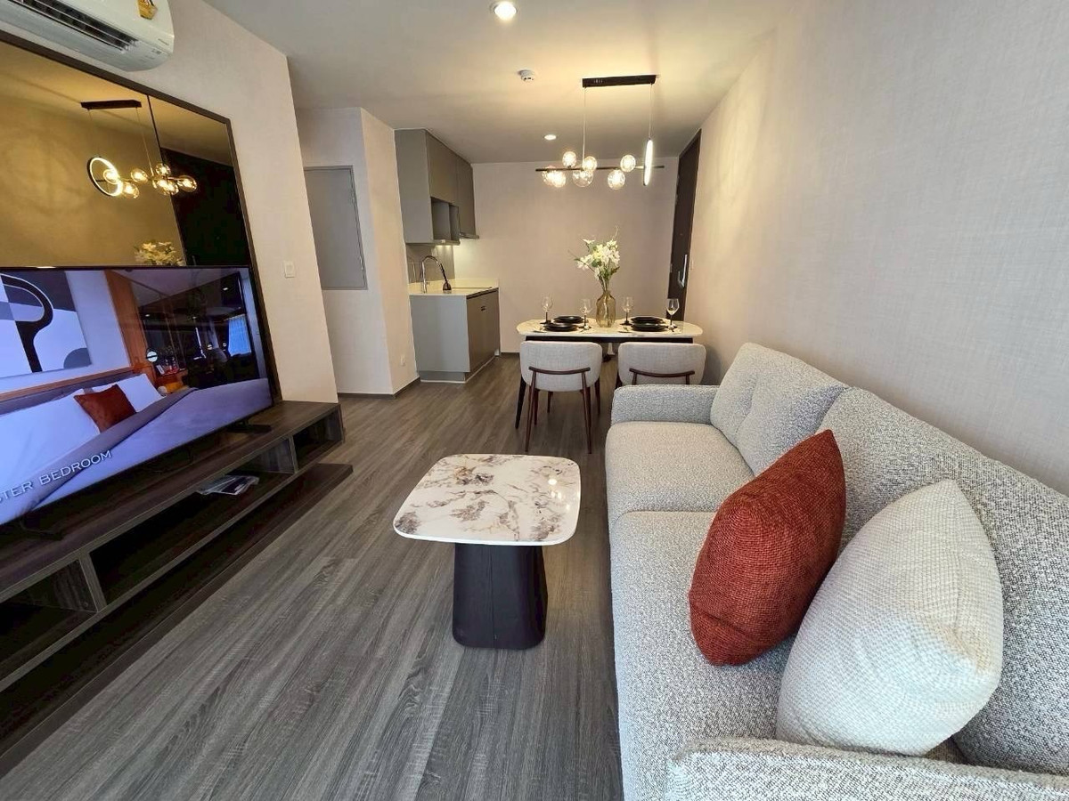 For RentCondoSukhumvit, Asoke, Thonglor : Rent 2 bedrooms, 2 parking spaces, near BTS Ekkamai.