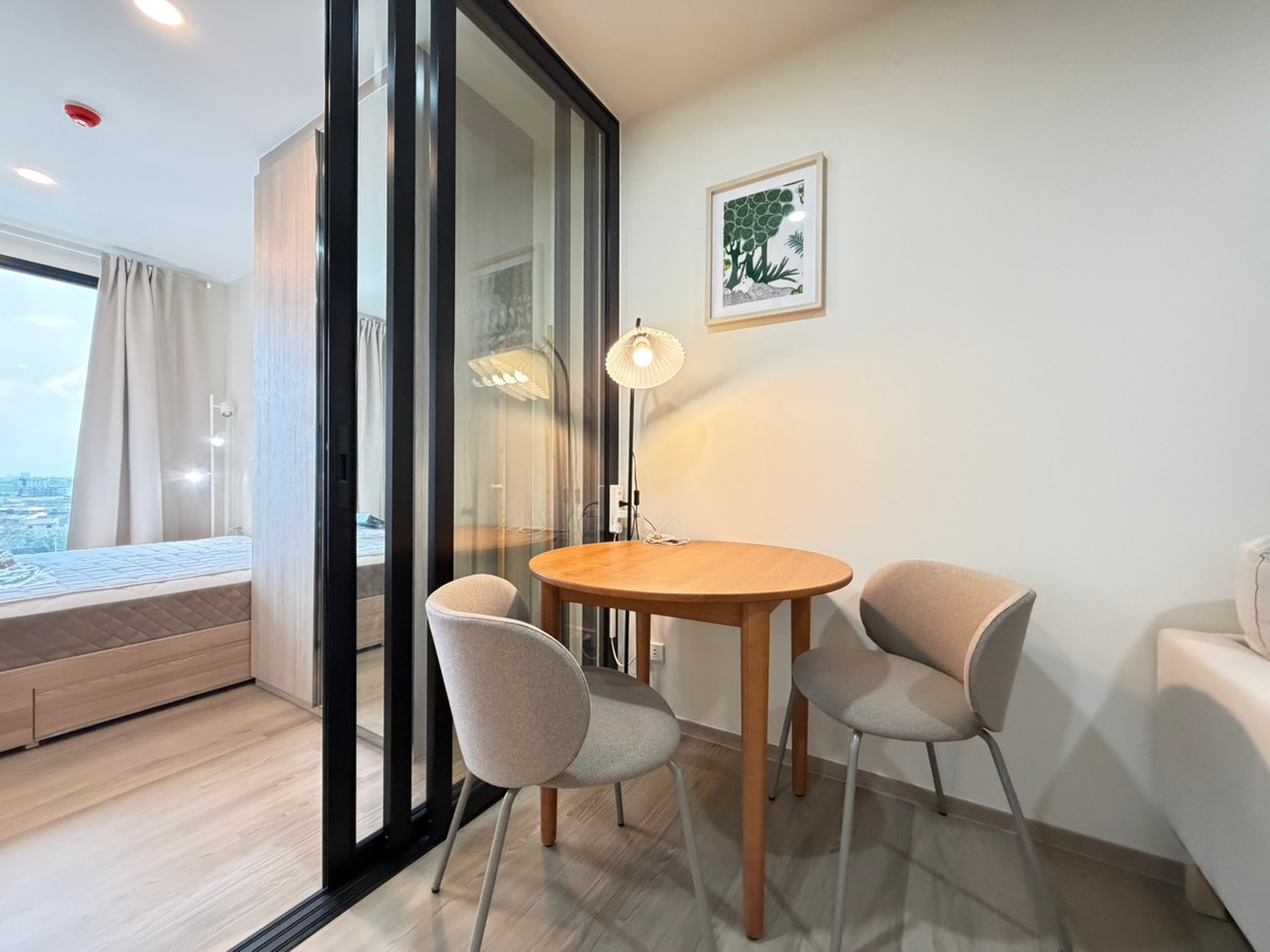 For RentCondoPinklao, Charansanitwong : New Condo for Rent | Triple Station Access 🚆 1BR 25 Sq.m. | Only 12,000 THB/Month