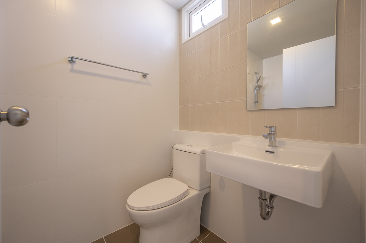 For SaleHouseNonthaburi, Bang Yai, Bangbuathong : 🔥Urgent Sale+🔥 Anasiri Pinklao-Kanchanaburi, near the expressway, BTS Skytrain, and Mahidol University.