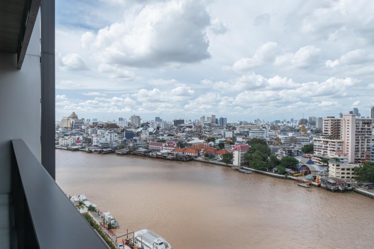 For RentCondoWongwianyai, Charoennakor : 🔥Rent Now+🔥 Banyan Tree Residences Riverside Bangkok, near the Gold Line BTS (Khlong San Station). Fully furnished and ready to move in.