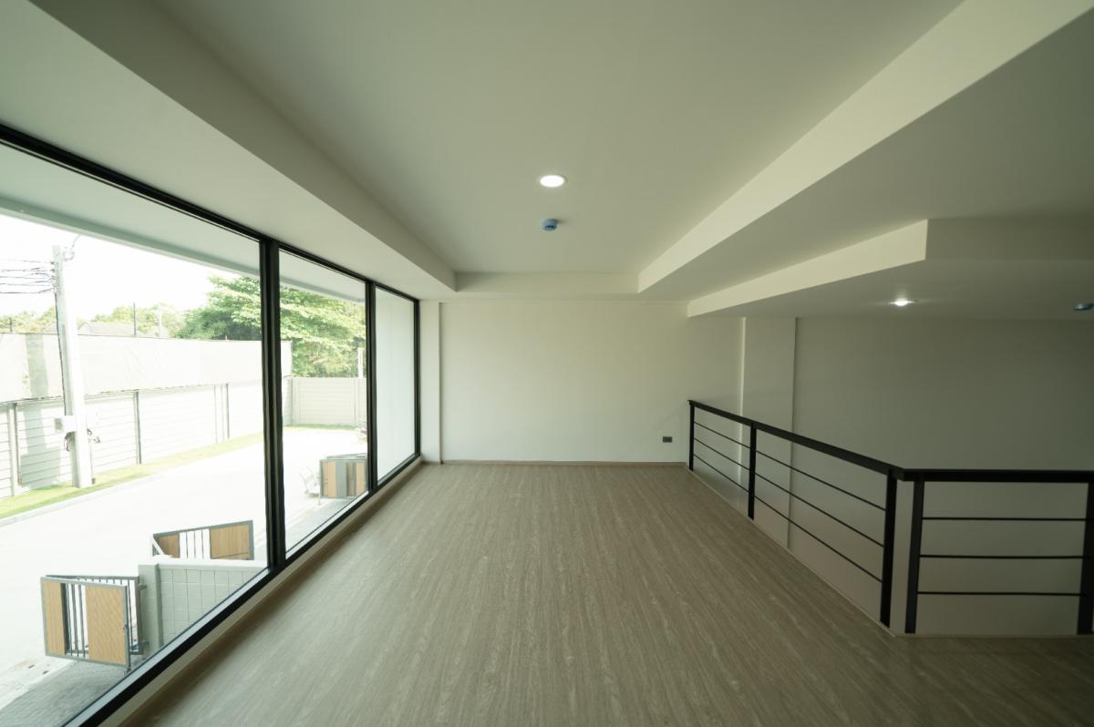 For RentHome OfficePattanakan, Srinakarin : 🔥Rent Now+🔥 Nirvana @Work Krungthep Kreetha