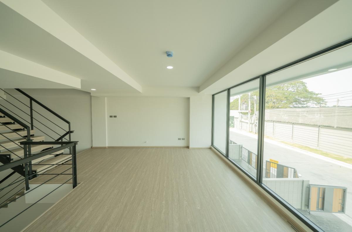 For RentHome OfficePattanakan, Srinakarin : 🔥Rent Now+🔥 Nirvana @Work Krungthep Kreetha