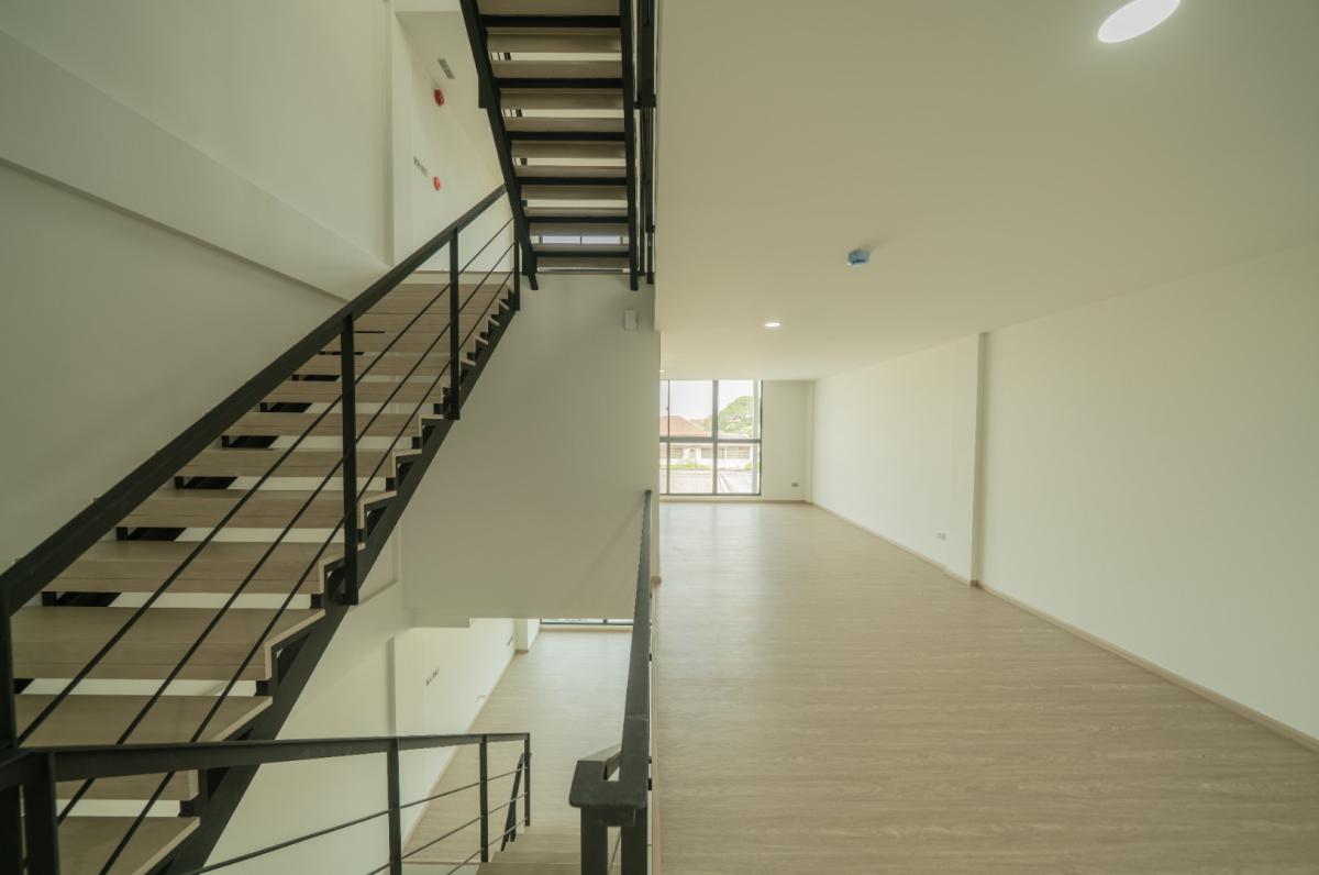 For RentHome OfficePattanakan, Srinakarin : 🔥Rent Now+🔥 Nirvana @Work Krungthep Kreetha