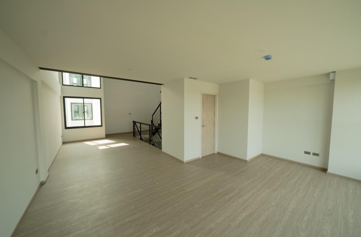 For RentHome OfficePattanakan, Srinakarin : 🔥Rent Now+🔥 Nirvana @Work Krungthep Kreetha