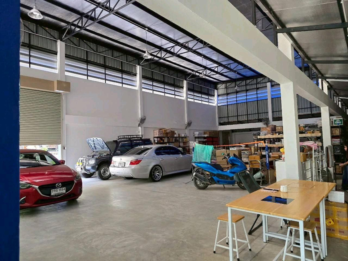 For RentWarehousePhutthamonthon, Salaya : 🏭Warehouse for rent with 2-story office + residence | Line 2 Bangkok | 405 sq m | 3-phase power | Electric door