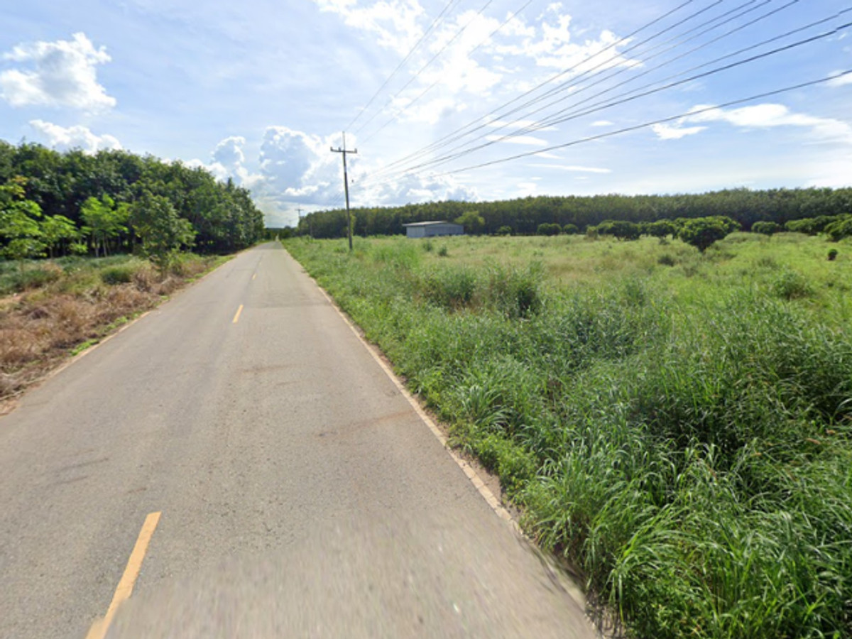 ขายที่ดินอุดรธานี :  ที่ดินผืนใหญ่ 18 ไร่ ติดน้ำรอบด้าน อ.บ้านผือ จ.อุดรธานี  ราคาถูกเฉลี่ยหลักร้อยต่อตารางวา!