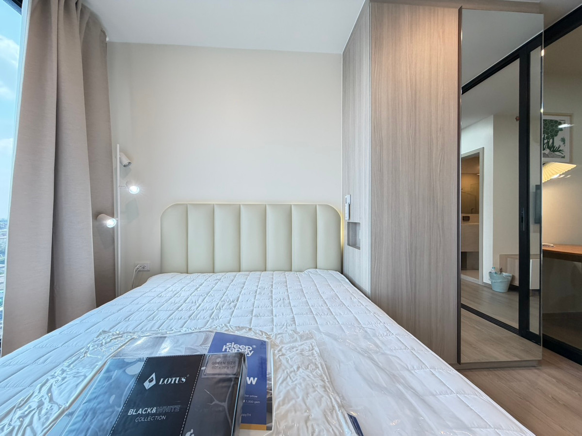 For RentCondoPinklao, Charansanitwong : New Condo for Rent | Triple Station Access 🚆 1BR 25 Sq.m. | Only 12,000 THB/Month