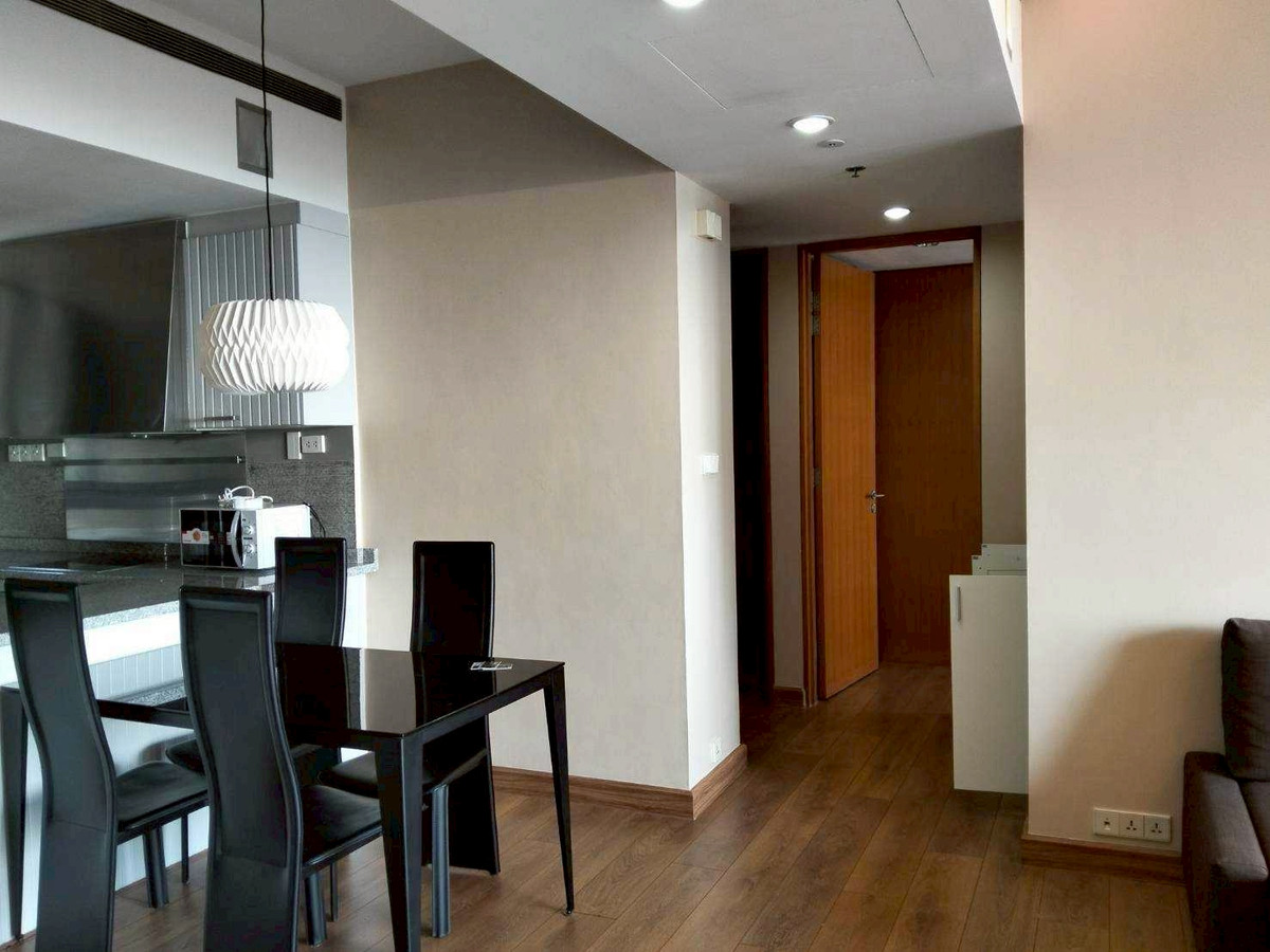 ให้เช่าคอนโดสาทร นราธิวาส : LTHC14571 – Condo for Rent | The Met Sathorn | 93 sqm | 2 Beds 2 Baths | Near BTS Chong Nonsi | 55K/Month | คอนโดให้เช่า เดอะ เม็ท สาทร  Detail: Size 93 sqm. 2 Bedrooms 2 Bathrooms Floor 18+ Fully Furnished  Facilities: Swimming Pool Fitness Center CCTV, 
