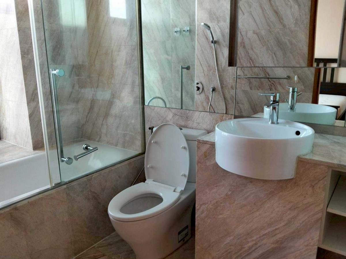 ให้เช่าคอนโดสาทร นราธิวาส : LTHC14571 – Condo for Rent | The Met Sathorn | 93 sqm | 2 Beds 2 Baths | Near BTS Chong Nonsi | 55K/Month | คอนโดให้เช่า เดอะ เม็ท สาทร  Detail: Size 93 sqm. 2 Bedrooms 2 Bathrooms Floor 18+ Fully Furnished  Facilities: Swimming Pool Fitness Center CCTV, 