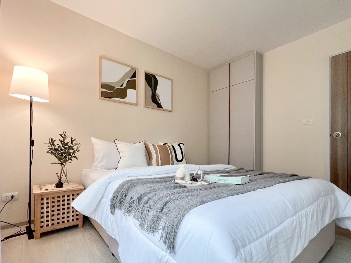 For RentCondoRatchadapisek, Huaikwang, Suttisan : Belgravia Condo for rent Ratchada 17, new room, beautiful, right on the cover, near MRT Sutthisan