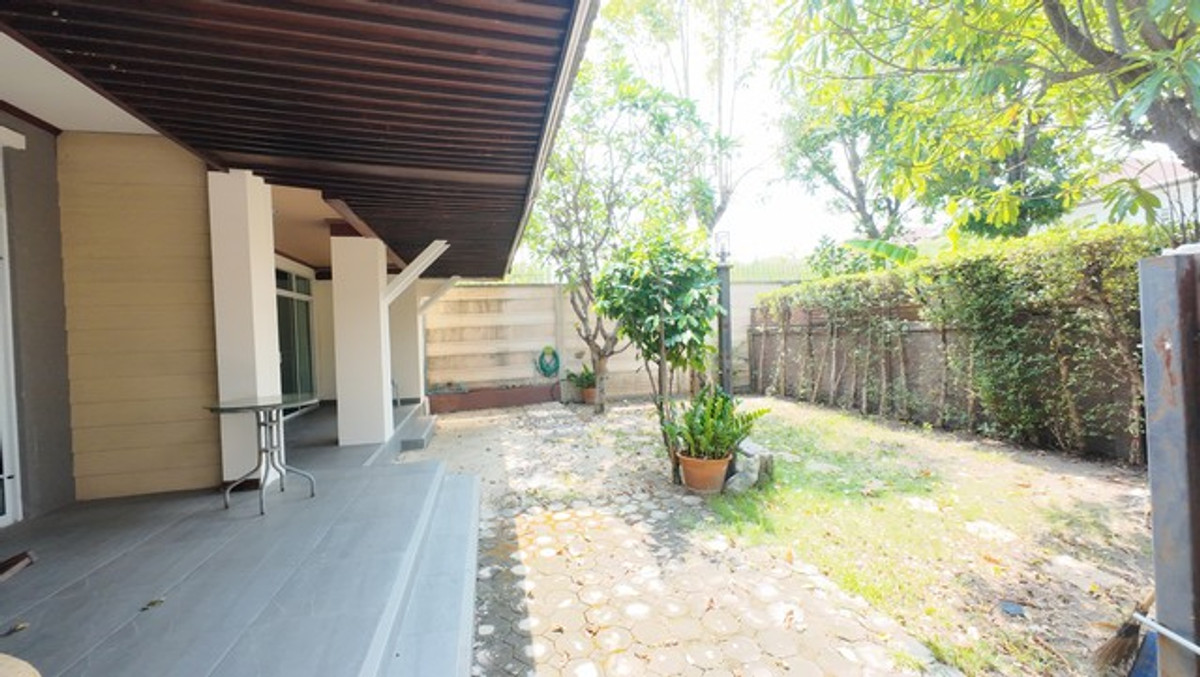 For RentHouseChaengwatana, Muangthong : The Plant Chaengwattana, house ready to move in, fully furnished, big house, suitable for a large family comfortably.