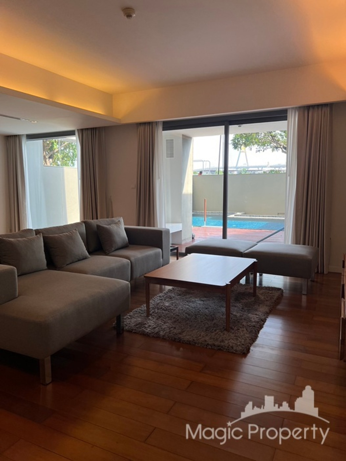 ขายคอนโดพระราม 3 สาธุประดิษฐ์ : ทริปเพล็กซ์ 4 ห้องนอน สำหรับขาย ใน เดอะ พาโน คอนโดมิเนียม ถนนพระราม 3 แขวงบางโพงพาง เขตยานนาวา กรุงเทพมหานคร