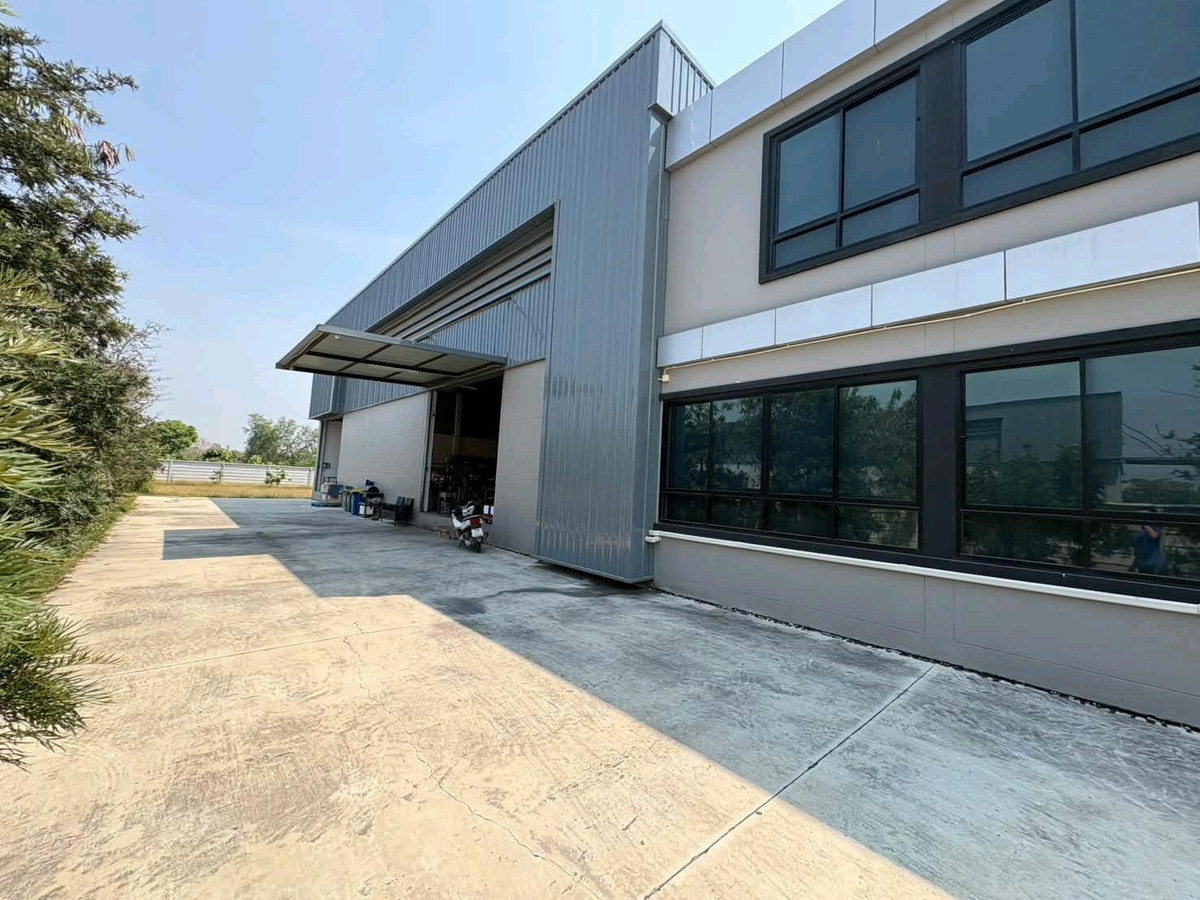 ให้เช่าโรงงานนครปฐม : 🏭 ขาย / ให้เช่า โรงงานพร้อมออฟฟิศ Modern บางเลน – นราภิรมย์ นครปฐม 1 ไร่ 1 งาน 81 ตร.วา
