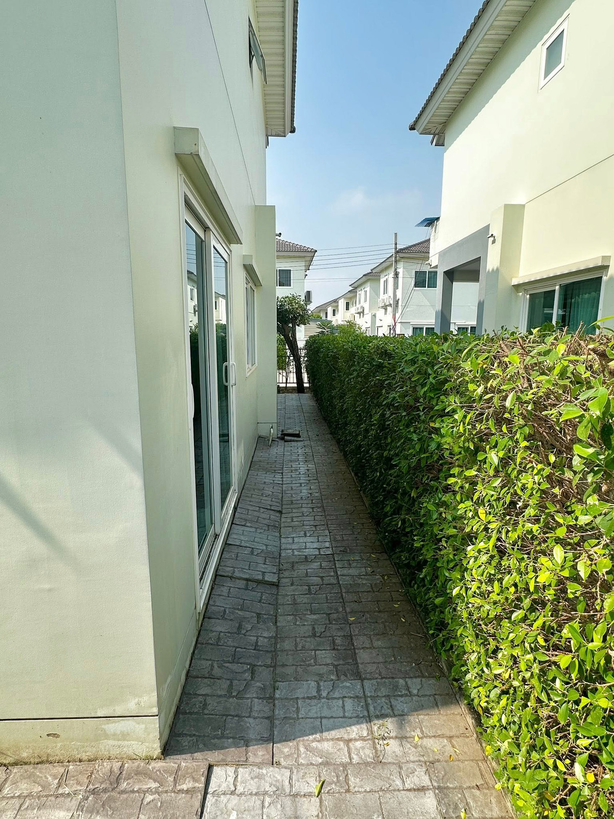 For SaleHouseLadkrabang, Suwannaphum Airport : 38.8 sq m, 3 bedrooms, 2 bathrooms, 2-story semi-detached house, Supalai Pride Bangna, Lat Krabang.