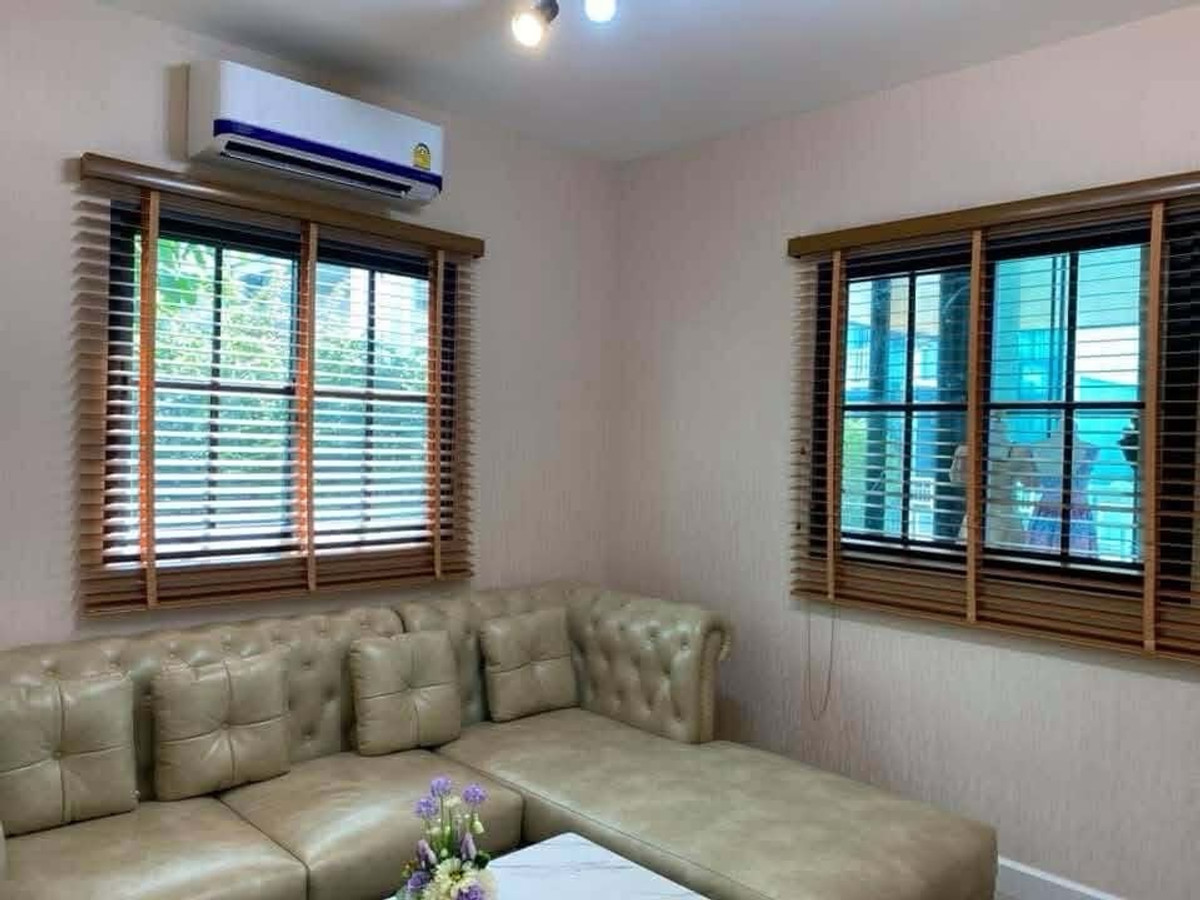 ให้เช่าบ้านพระราม 2 บางขุนเทียน : 🏡 ให้เช่าบ้านเดี่ยวหรู โซนพระราม 2 – ท่าข้าม
อยู่สบาย ทำเลดี ใกล้โรงเรียนนานาชาติ ห้างสรรพสินค้า และทางด่วน