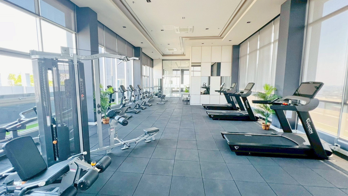 ให้เช่าคอนโดแจ้งวัฒนะ เมืองทอง : ให้เช่า  ลุมพินีเพลส ปากเกร็ดสเตชั่นแจ้งวัฒนะ  วิวสระ มีเครื่องซักผ้า