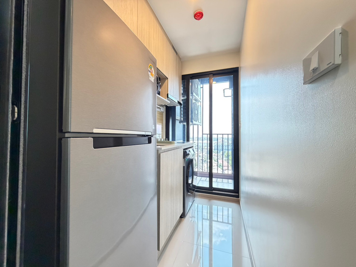 For RentCondoPinklao, Charansanitwong : New Condo for Rent | Triple Station Access 🚆 1BR 25 Sq.m. | Only 12,000 THB/Month