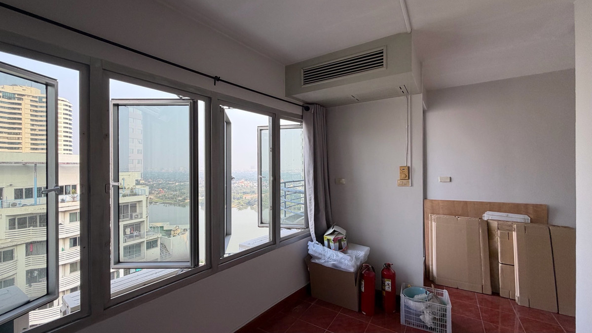 ขายคอนโดพระราม 3 สาธุประดิษฐ์ : SV City พระราม 3 อาคาร 7 ชั้น 26–27 ห้องสูง โปร่ง โล่ง ลมดี หันทิศตะวันออก รับแดดเช้าอ่อน ๆ ไม่ร้อนบ่าย พื้นที่ใช้สอย 179.64 ตร.ม.