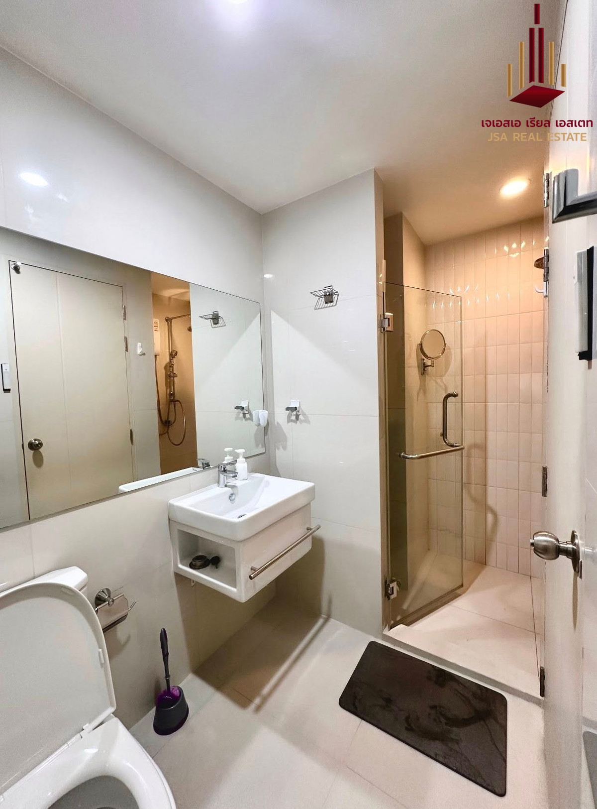 ให้เช่าคอนโดพระราม 9 เพชรบุรีตัดใหม่ RCA : ✨ For Rent: Life Asoke Condo ✨  💰 Only 33,000 THB/month