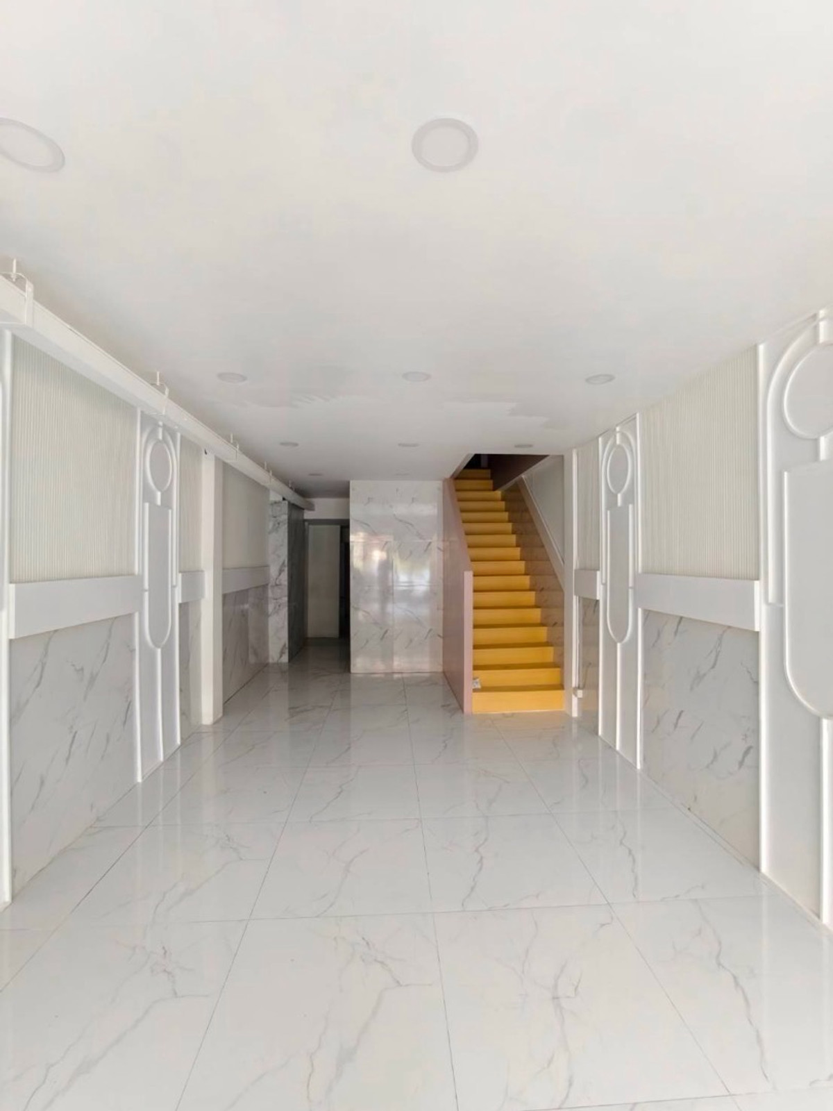 ให้เช่าสำนักงานสุขุมวิท อโศก ทองหล่อ : ให้เช่าอาคารพาณิชย์ ทองหล่อ พื้นที่ใช้สอย 250 ตร.ม ทำเลศักยภาพ ใกล้ BTS ทองหล่อ เหมาะทำธุรกิจหรือสำนักงาน
