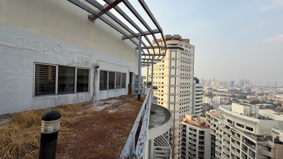 ขายคอนโดพระราม 3 สาธุประดิษฐ์ : SV City พระราม 3 อาคาร 7 ชั้น 26–27 ห้องสูง โปร่ง โล่ง ลมดี หันทิศตะวันออก รับแดดเช้าอ่อน ๆ ไม่ร้อนบ่าย พื้นที่ใช้สอย 179.64 ตร.ม.