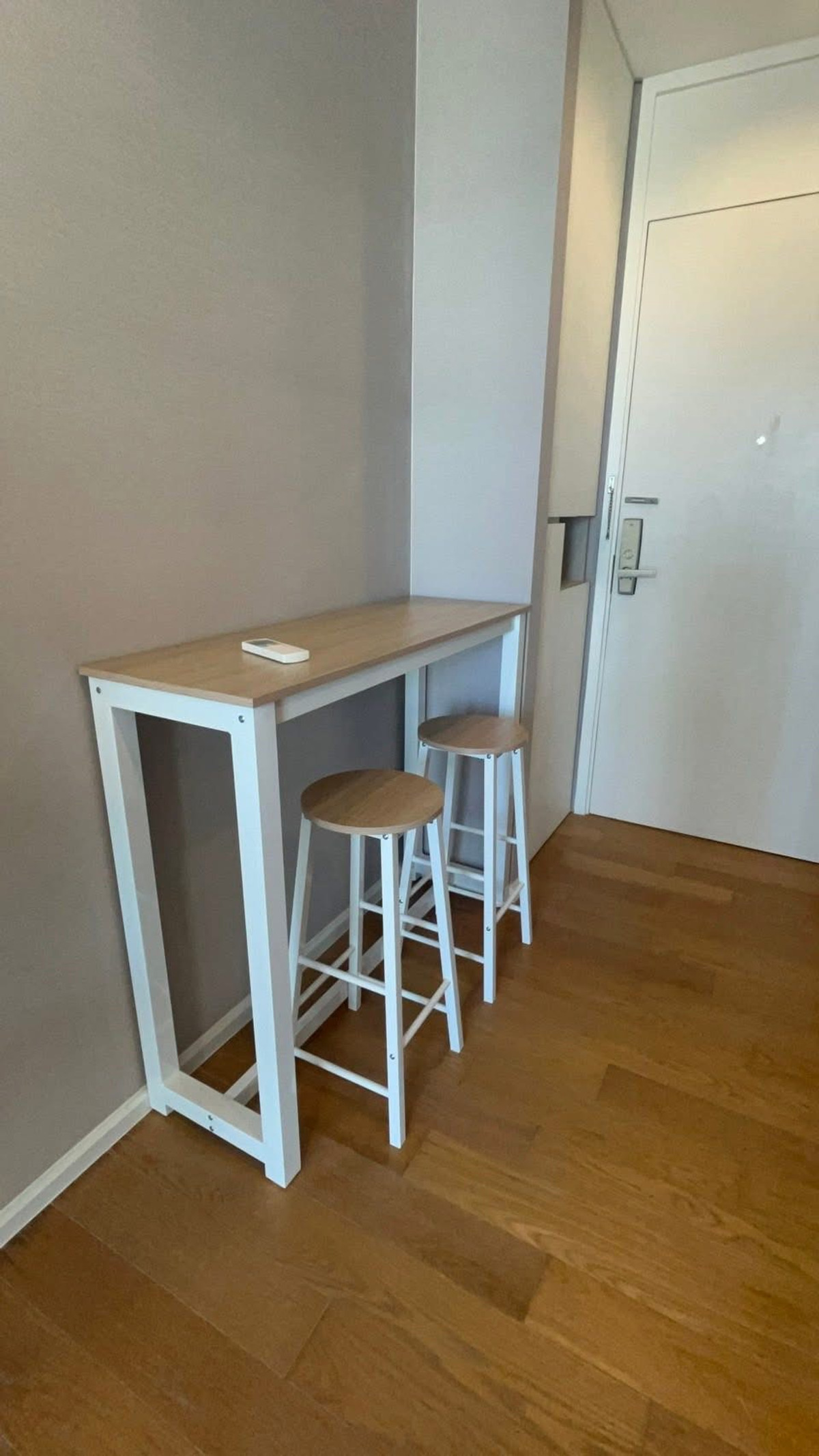 ให้เช่าคอนโดลาดพร้าว เซ็นทรัลลาดพร้าว : ให้เช่า 🔥 The Saint Residences 🔥 ใกล้ MRT พหลโยธิน เฟอร์นิเจอร์ และ เครื่องใช้ไฟฟ้าครบ 