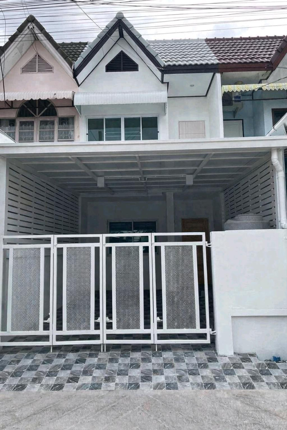 ให้เช่าเกษตร นวมินทร์ ลาดปลาเค้า : ให้เช่าหมู่บ้านเคหะธานี 2 ซอยนวลจันทร์ 56 สถานที่ใกล้เคียง
• ตลาดนัดเลียบด่วนรามอินทรา