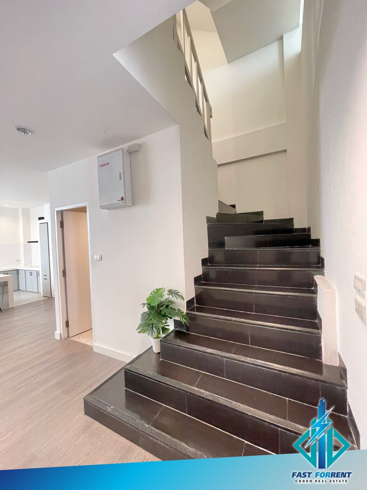 ให้เช่าทาวน์โฮมเลียบทางด่วนรามอินทรา : 🔥🔥31305🔥🔥 ให้เช่าทาวน์โฮมให้เช่าใน บ้านกลางเมือง ลาดพร้าว-โยธินพัฒนา 🌐𝐋𝐈𝐍𝐄 𝐈𝐃 : @𝐟𝐚𝐬𝐭𝐟𝐨𝐫𝐫𝐞𝐧𝐭𝐜𝐨𝐧𝐝𝐨