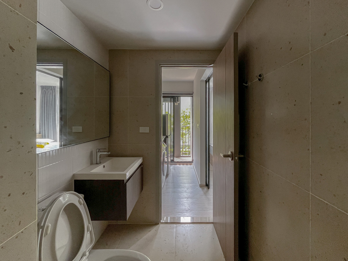 For SaleCondoPathum Thani,Rangsit, Thammasat : FQ Condo for sale Nue Core Khu Khot Station price 1,370,000 baht [RSs260201]