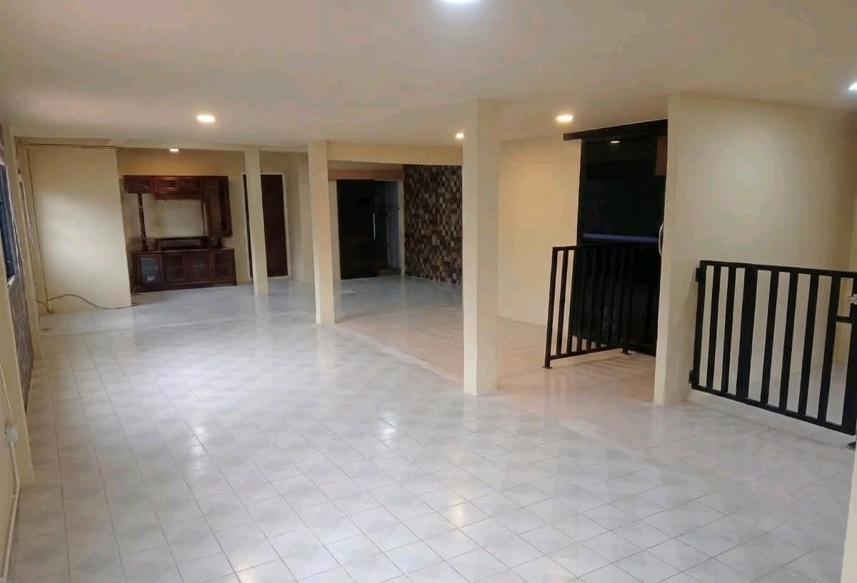 For RentRetail SpaceRatchathewi,Phayathai : 📍Commercial space for rent, Inthamara 3 (Phaya Thai), near BTS Saphan Khwai, 120,000 baht/month.