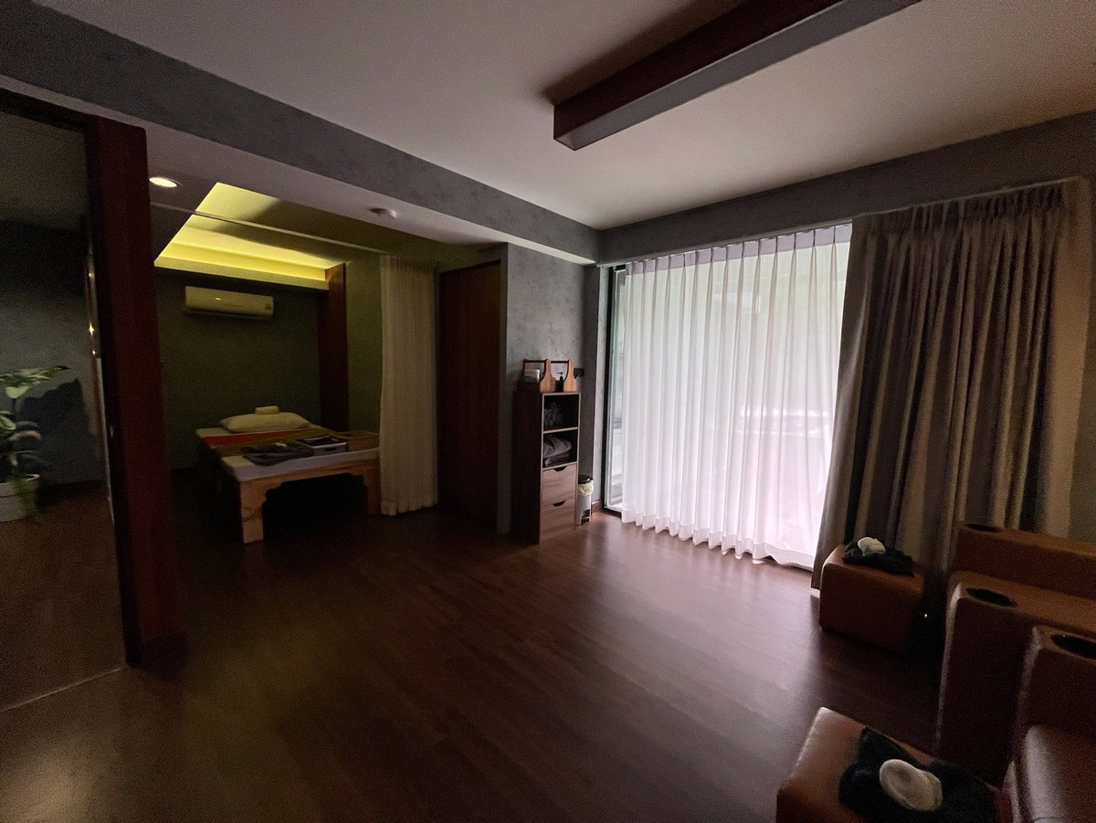 เซ้งร้านค้า/ตลาดนัดสุขุมวิท อโศก ทองหล่อ : เซ้งกิจการ พรีเมี่ยม สปา สุดหรู เอกมัย สุขุมวิท 63 ที่จอดรถ 3-4 คัน ห้องนวด เตียงนวด สระผมเวียดนาม สปา อโรมา ขัดผิว คุ้มมาก ตกแต่งเกือบ 5 ล้านบาท