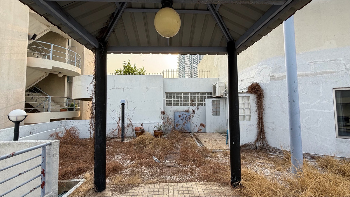 ขายคอนโดพระราม 3 สาธุประดิษฐ์ : SV City พระราม 3 อาคาร 7 ชั้น 26–27 ห้องสูง โปร่ง โล่ง ลมดี หันทิศตะวันออก รับแดดเช้าอ่อน ๆ ไม่ร้อนบ่าย พื้นที่ใช้สอย 179.64 ตร.ม.