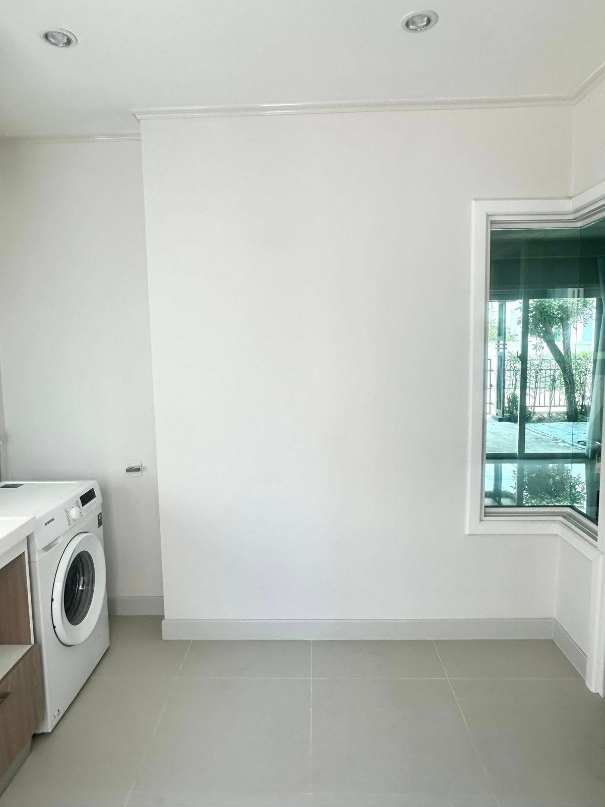 For SaleHouseLadkrabang, Suwannaphum Airport : 38.8 sq m, 3 bedrooms, 2 bathrooms, 2-story semi-detached house, Supalai Pride Bangna, Lat Krabang.