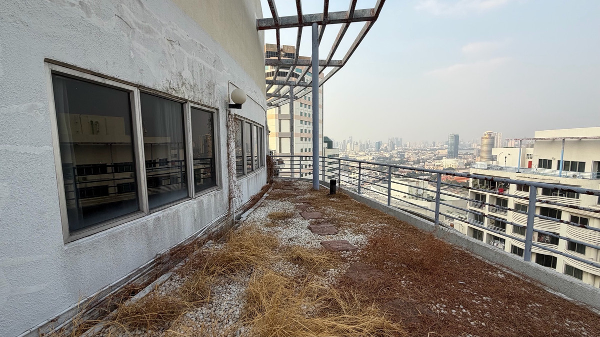 ขายคอนโดพระราม 3 สาธุประดิษฐ์ : SV City พระราม 3 อาคาร 7 ชั้น 26–27 ห้องสูง โปร่ง โล่ง ลมดี หันทิศตะวันออก รับแดดเช้าอ่อน ๆ ไม่ร้อนบ่าย พื้นที่ใช้สอย 179.64 ตร.ม.