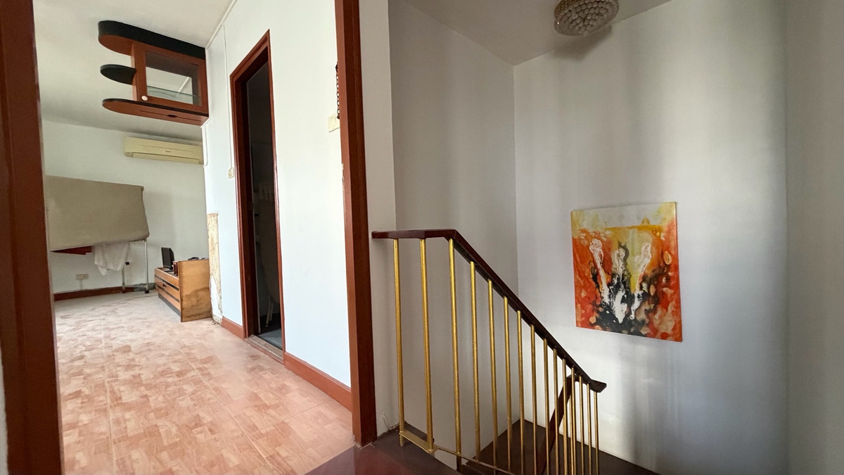 ขายคอนโดพระราม 3 สาธุประดิษฐ์ : SV City พระราม 3 อาคาร 7 ชั้น 26–27 ห้องสูง โปร่ง โล่ง ลมดี หันทิศตะวันออก รับแดดเช้าอ่อน ๆ ไม่ร้อนบ่าย พื้นที่ใช้สอย 179.64 ตร.ม.